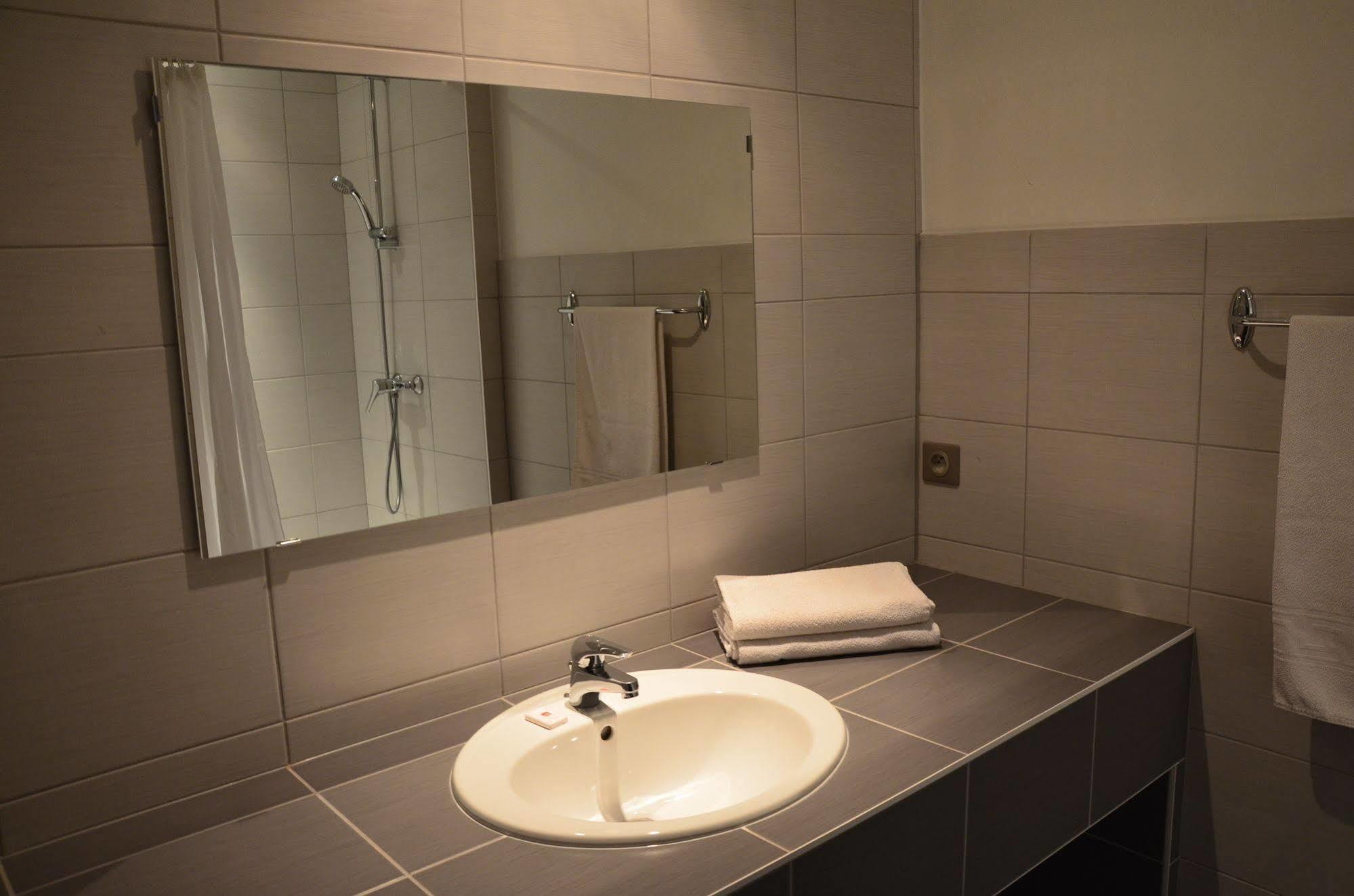 Ibis Styles Centre Republique Hotel 3*