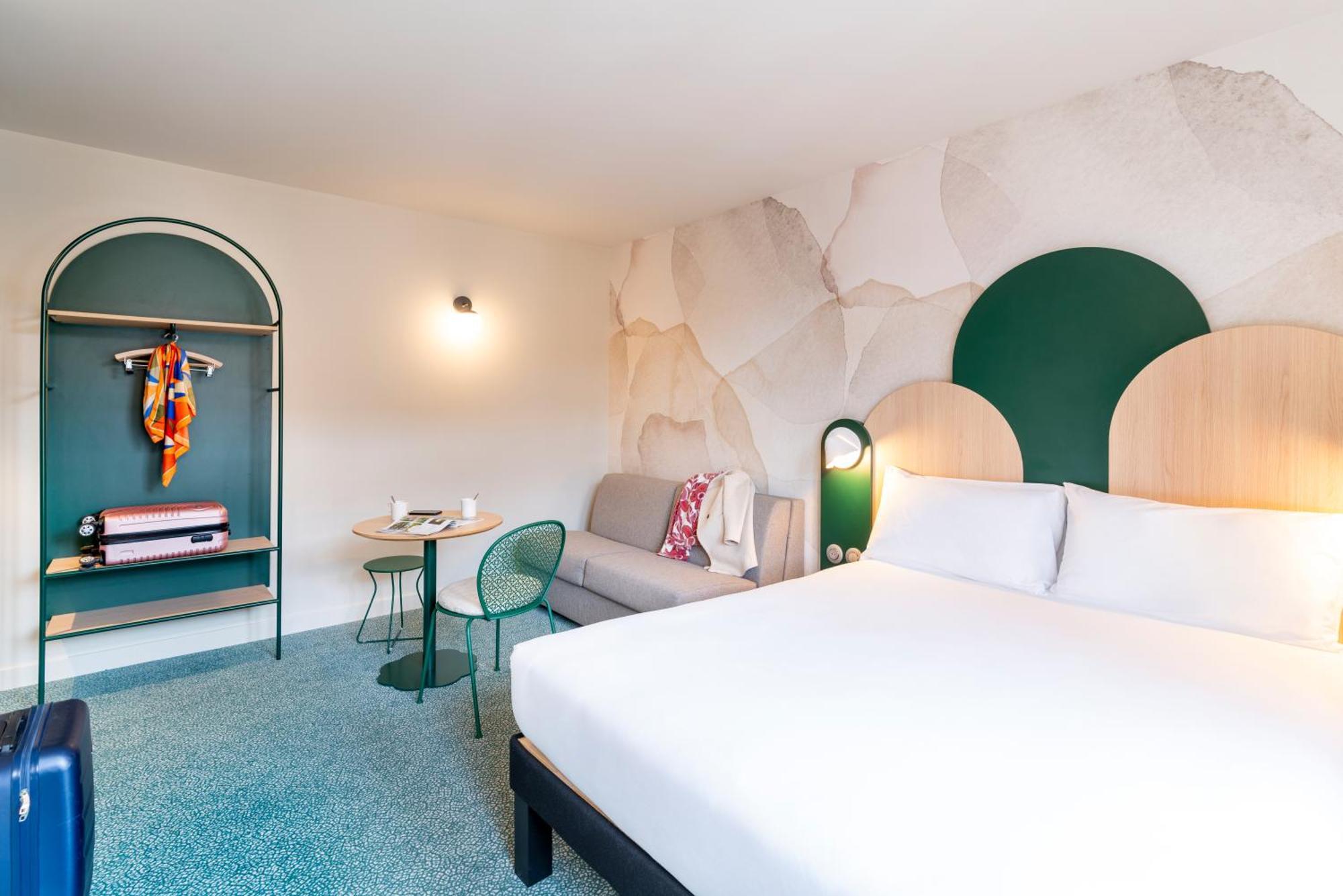 Ibis Styles Centre Republique Hotel 3*